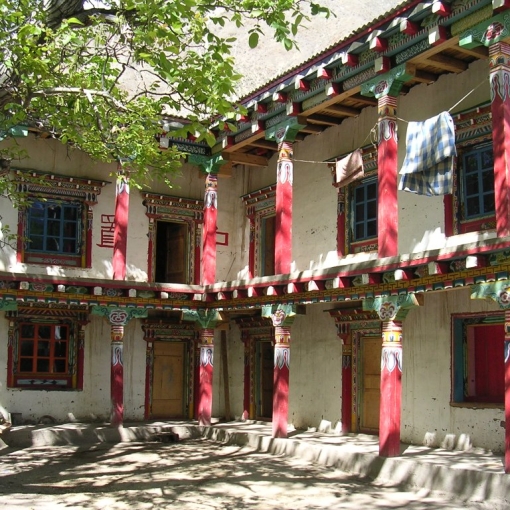 De overland naar Tibet - Yanjing naar Pomda