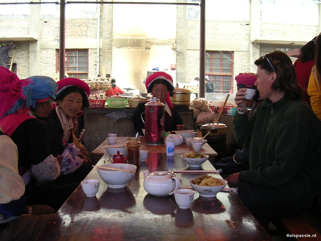 Hijgen bij het klooster ...