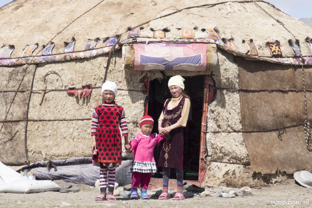 Jarty gumbez en Zor kul