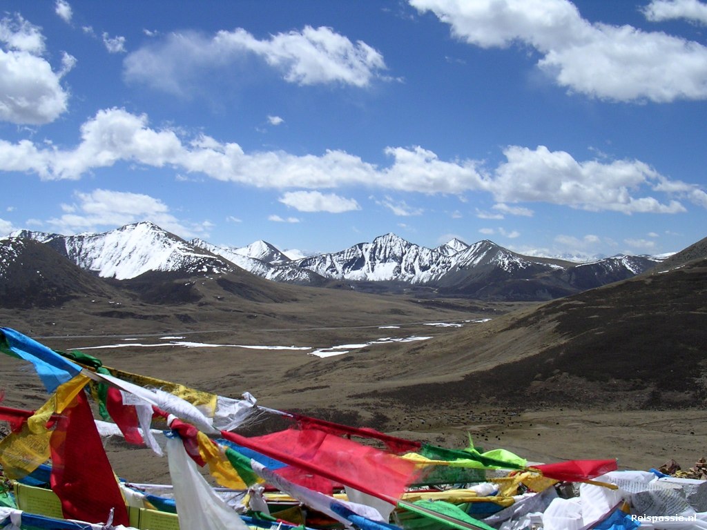 De overland naar Tibet - Pome naar Bayi